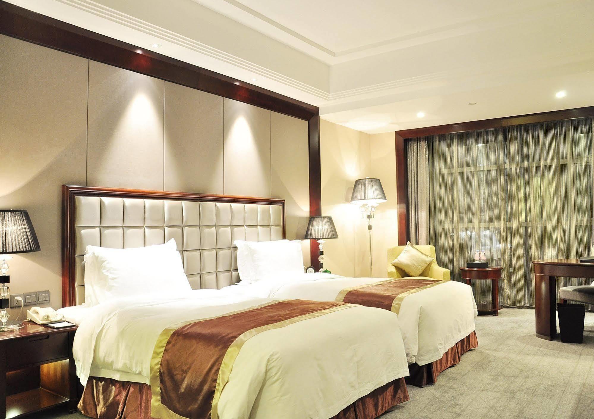 Shenzhen Baohengda International Hotel Extérieur photo